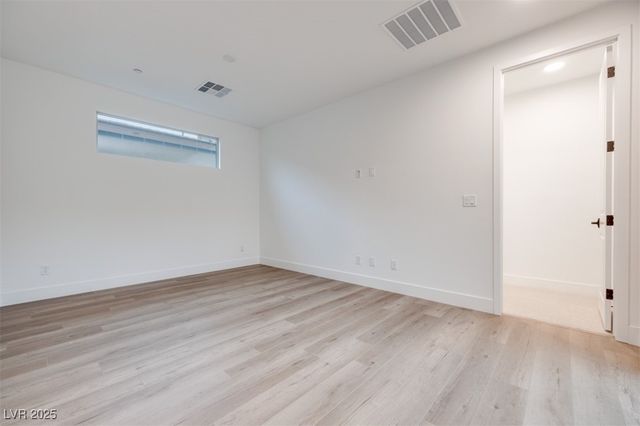 10381 Hanging Lake Street, Las Vegas, NV 89166