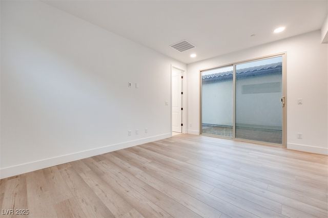 10381 Hanging Lake Street, Las Vegas, NV 89166