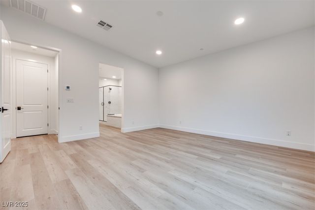 10381 Hanging Lake Street, Las Vegas, NV 89166