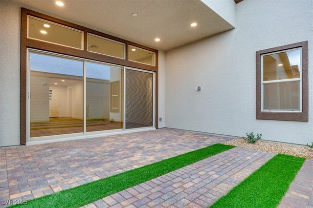 10381 Hanging Lake Street, Las Vegas, NV 89166