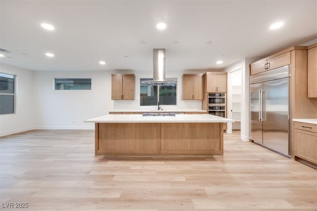 10381 Hanging Lake Street, Las Vegas, NV 89166