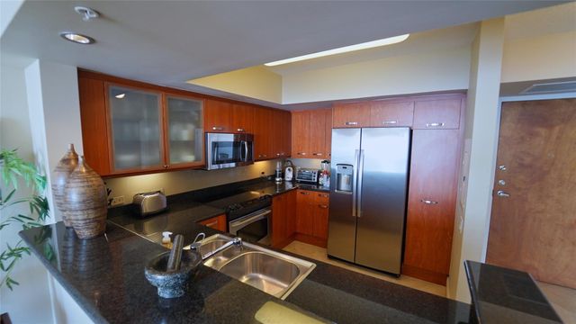 2011 N Ocean Boulevard 1606, Fort Lauderdale, FL 33305