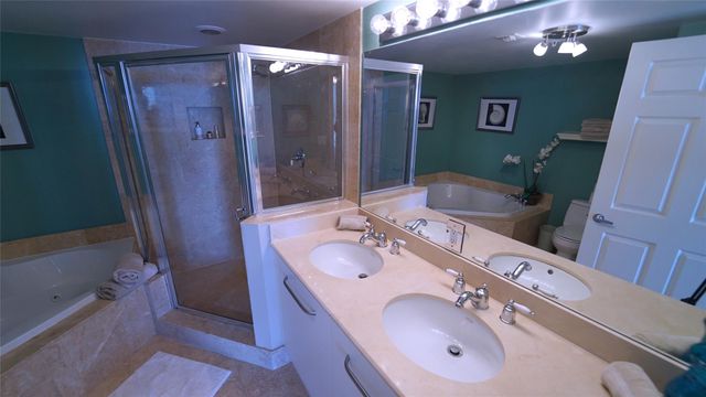 2011 N Ocean Boulevard 1606, Fort Lauderdale, FL 33305
