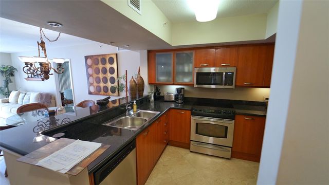2011 N Ocean Boulevard 1606, Fort Lauderdale, FL 33305