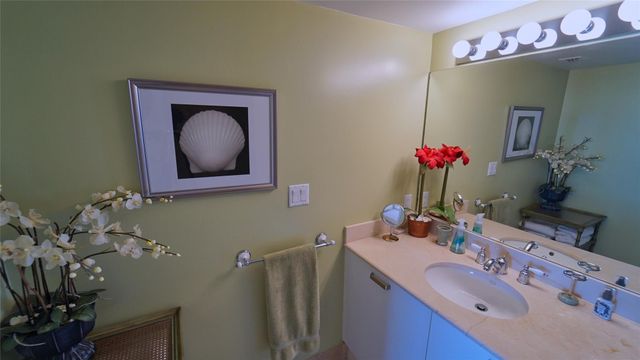 2011 N Ocean Boulevard 1606, Fort Lauderdale, FL 33305