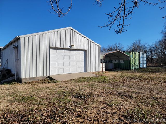 33696 S 640 Road W, Jay, OK 74346