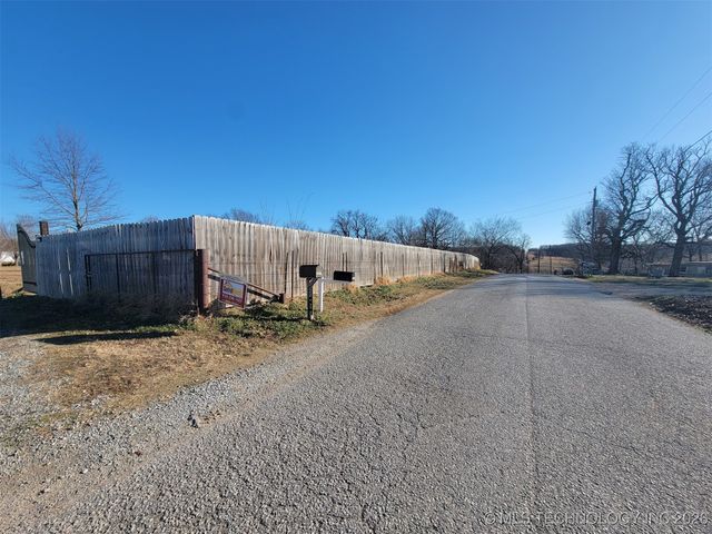 33696 S 640 Road W, Jay, OK 74346