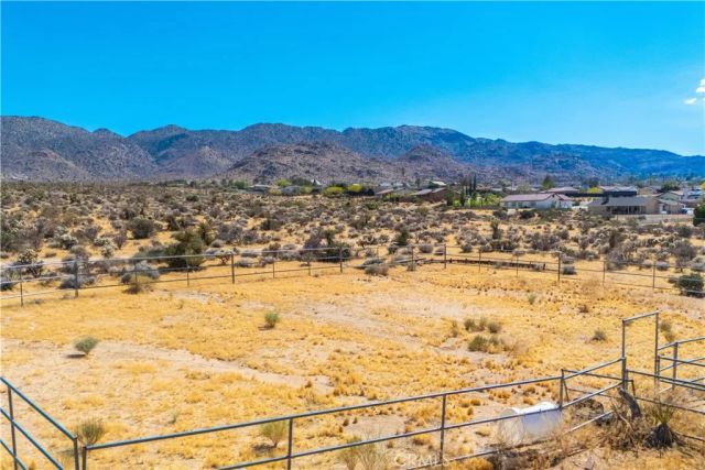7662 Quail Springs Road, Joshua Tree, CA 92252