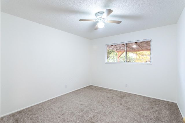 3690 Victoire Way, Redding, CA 96002