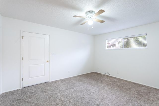 3690 Victoire Way, Redding, CA 96002