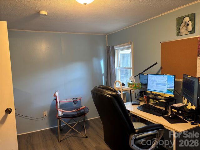 190 Benfield Road, Crossnore, NC 28616