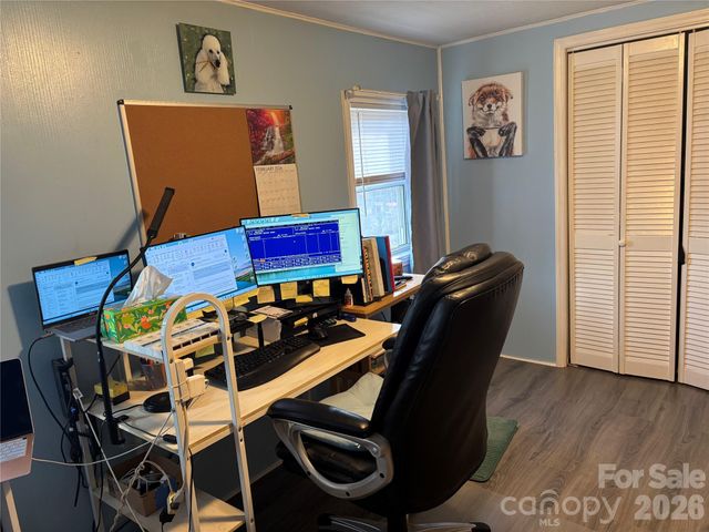 190 Benfield Road, Crossnore, NC 28616