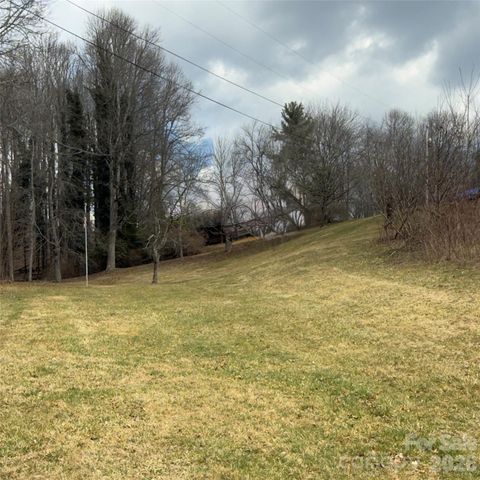 190 Benfield Road, Crossnore, NC 28616