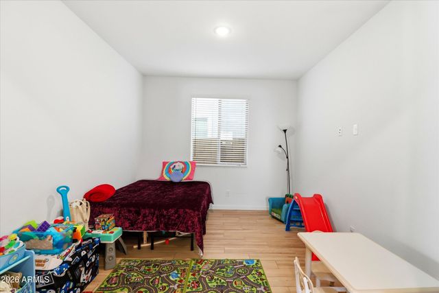 7407 W GARDENIA Avenue, Glendale, AZ 85303