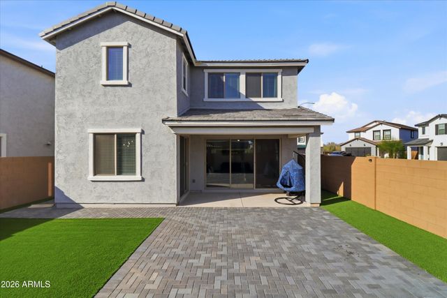 7407 W GARDENIA Avenue, Glendale, AZ 85303