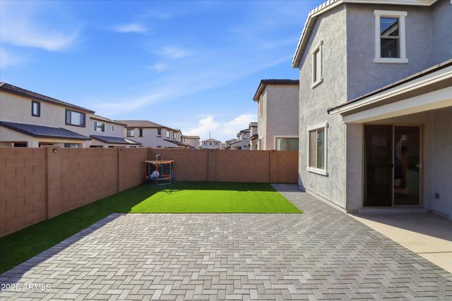 7407 W GARDENIA Avenue, Glendale, AZ 85303