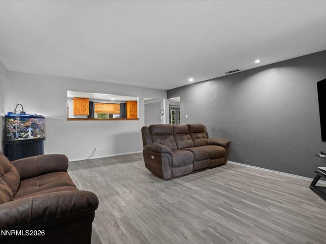 110 E Laramie Drive, Reno, NV 89521