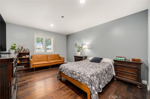 2784 Vuelta Grande, Long Beach, CA 90815