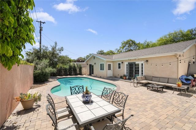 2784 Vuelta Grande, Long Beach, CA 90815