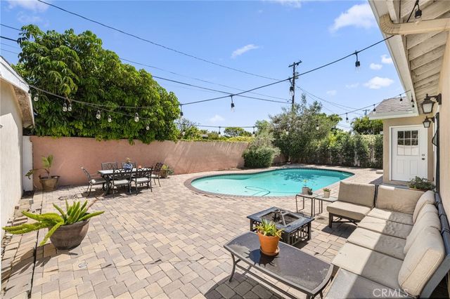2784 Vuelta Grande, Long Beach, CA 90815