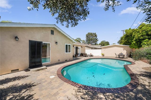 2784 Vuelta Grande, Long Beach, CA 90815