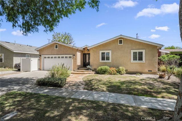 2784 Vuelta Grande, Long Beach, CA 90815