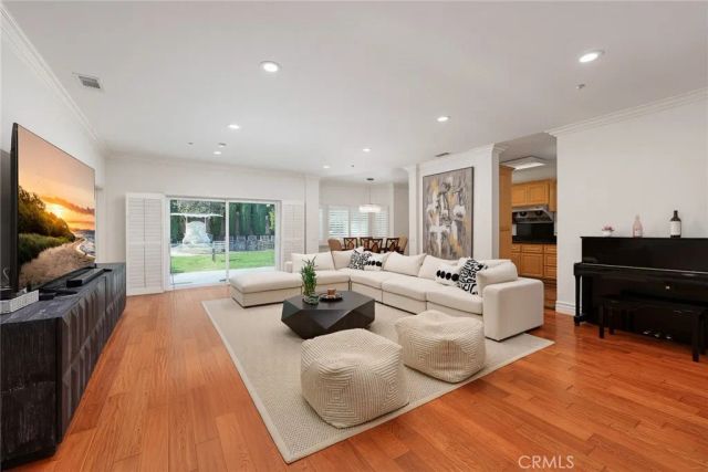 43 W Naomi Avenue, Arcadia, CA 91007