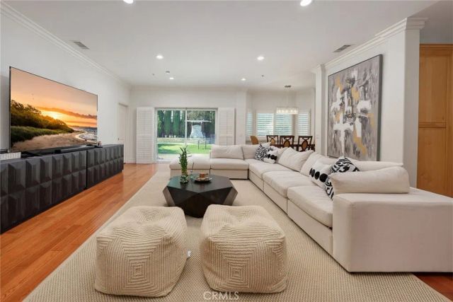 43 W Naomi Avenue, Arcadia, CA 91007