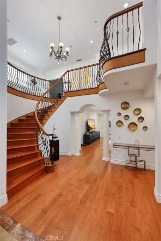 43 W Naomi Avenue, Arcadia, CA 91007