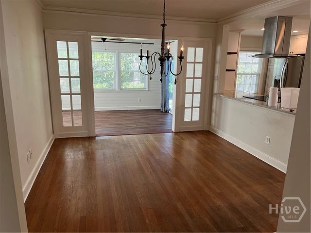 21 E 61st Street, Savannah, GA 31405