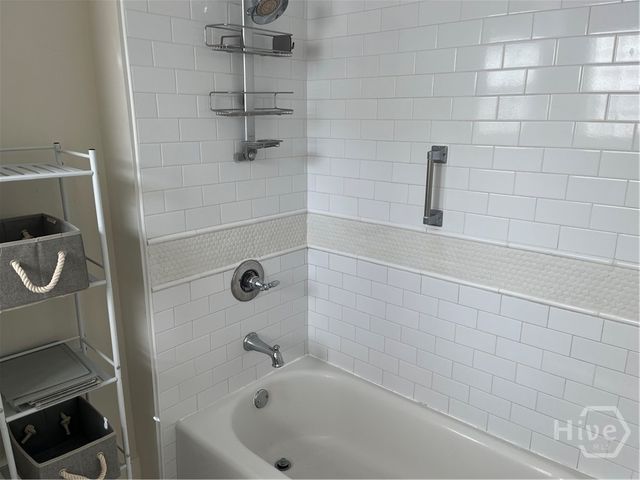 21 E 61st Street, Savannah, GA 31405