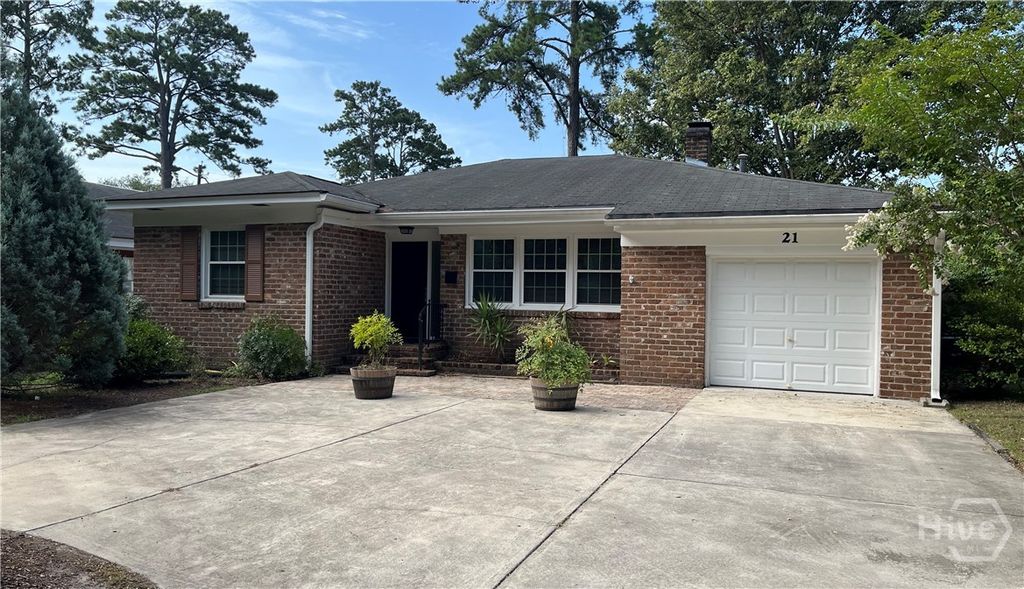 21 E 61st Street, Savannah, GA 31405