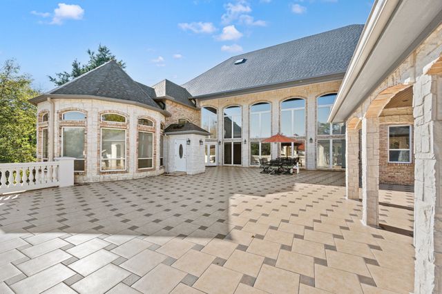 1 Churchill Downs, Duncanville, TX 75116