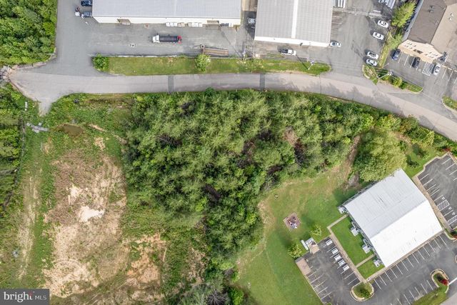 5114 COMMONWEALTH DR, Fredericksburg, VA 22407