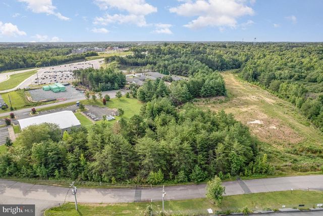 5114 COMMONWEALTH DR, Fredericksburg, VA 22407