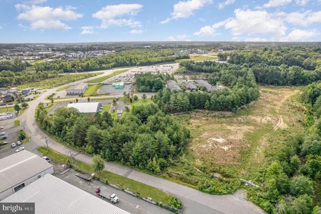 5114 COMMONWEALTH DR, Fredericksburg, VA 22407