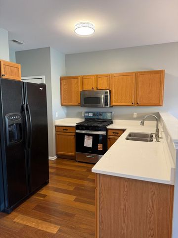 1039 Summertime Court, Dyer, IN 46311