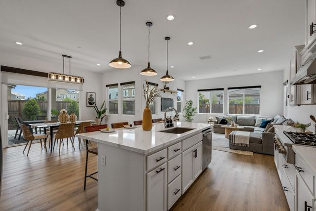 1871 Vintage Way, Roseville, CA 95747