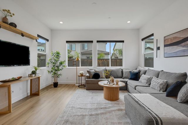 1871 Vintage Way, Roseville, CA 95747