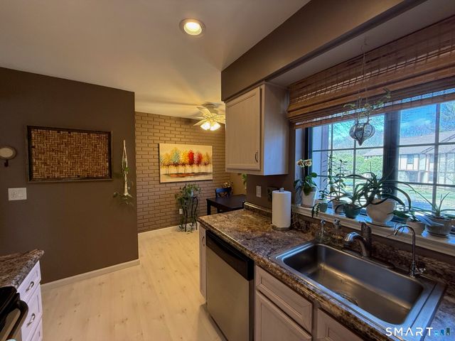 364 Foxwood Lane 364, Milford, CT 06461