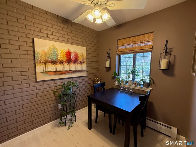 364 Foxwood Lane 364, Milford, CT 06461