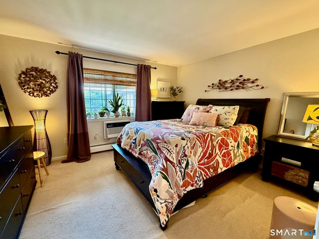 364 Foxwood Lane 364, Milford, CT 06461