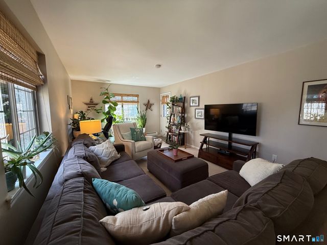 364 Foxwood Lane 364, Milford, CT 06461