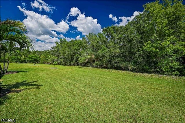 15136 Yellow Wood DR, Alva, FL 33920