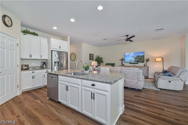 15136 Yellow Wood DR, Alva, FL 33920