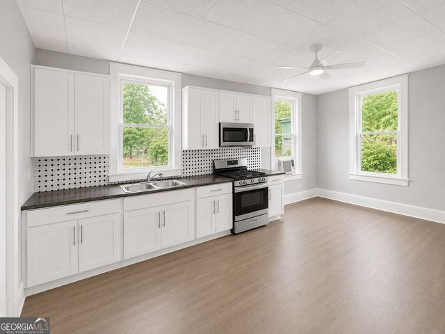 2684 Hillcrest Avenue, Macon, GA 31204