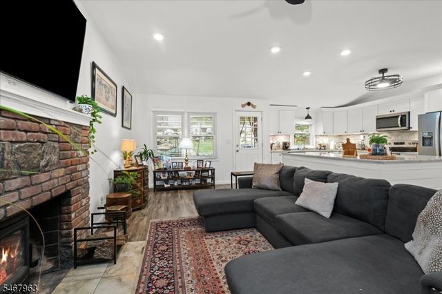 8 Lake View Dr S., Vernon Twp., NJ 07419