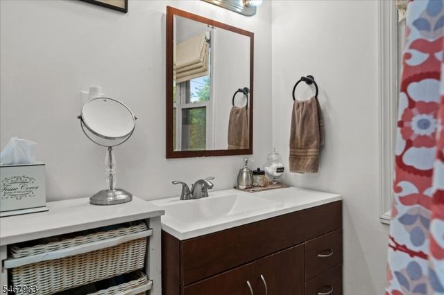 8 Lake View Dr S., Vernon Twp., NJ 07419
