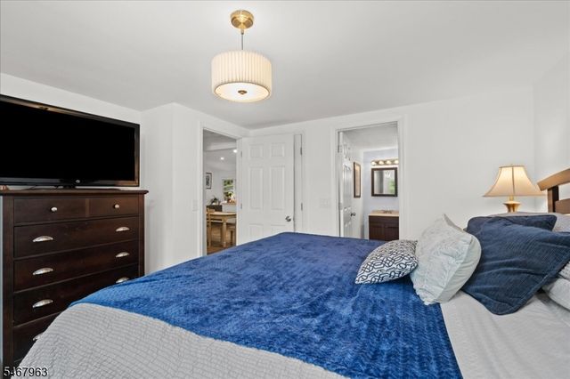8 Lake View Dr S., Vernon Twp., NJ 07419