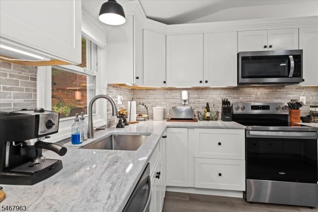 8 Lake View Dr S., Vernon Twp., NJ 07419